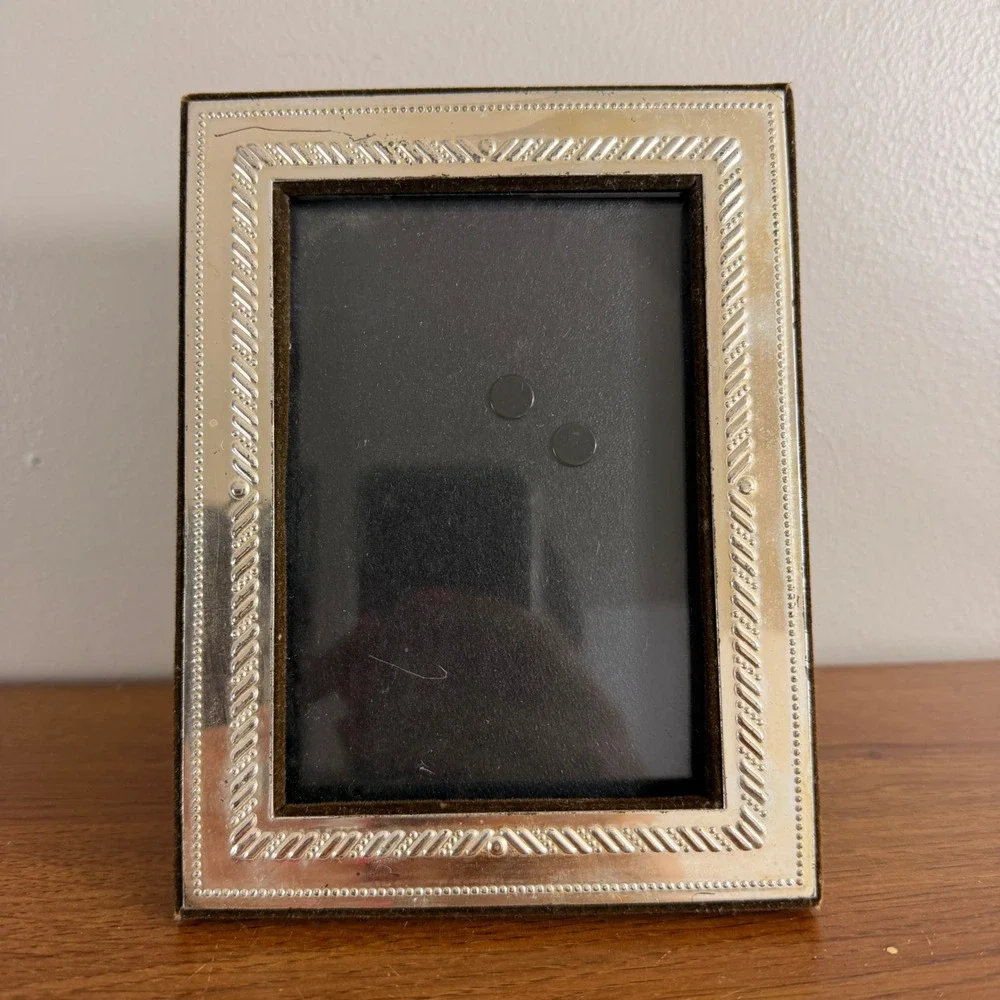 Vintage Made in Korea Silver Tone 4x6 Photo Frame Ornate Velvet Back Easel